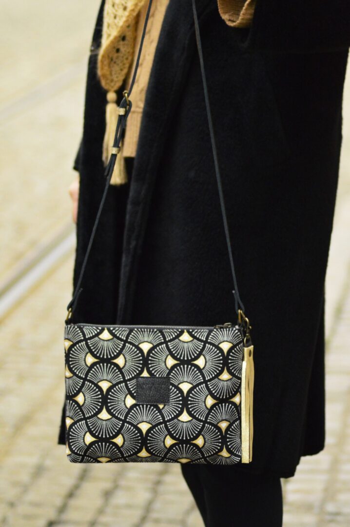 Listonoszka Art Deco - obrazek 2